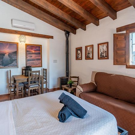Complejo Rural El Mirador Guest House Малага Екстериор снимка