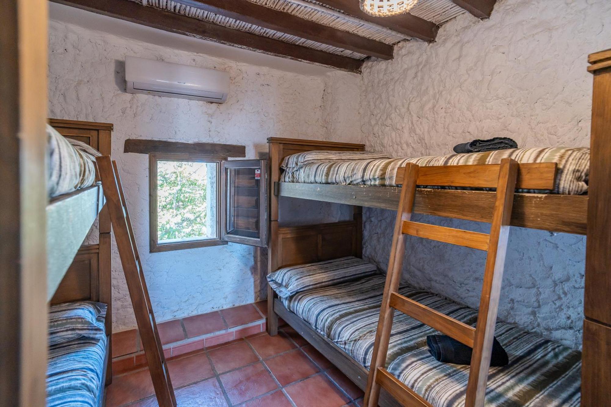 Complejo Rural El Mirador Guest House Малага Екстериор снимка