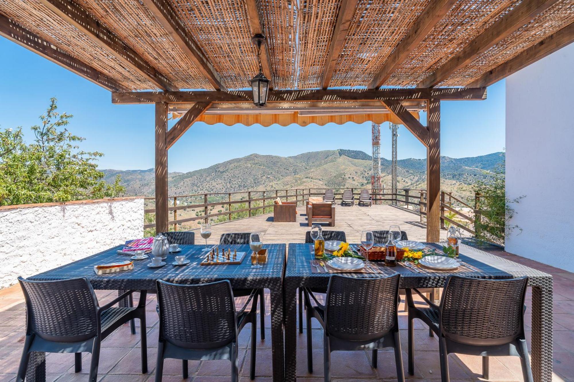 Complejo Rural El Mirador Guest House Малага Екстериор снимка