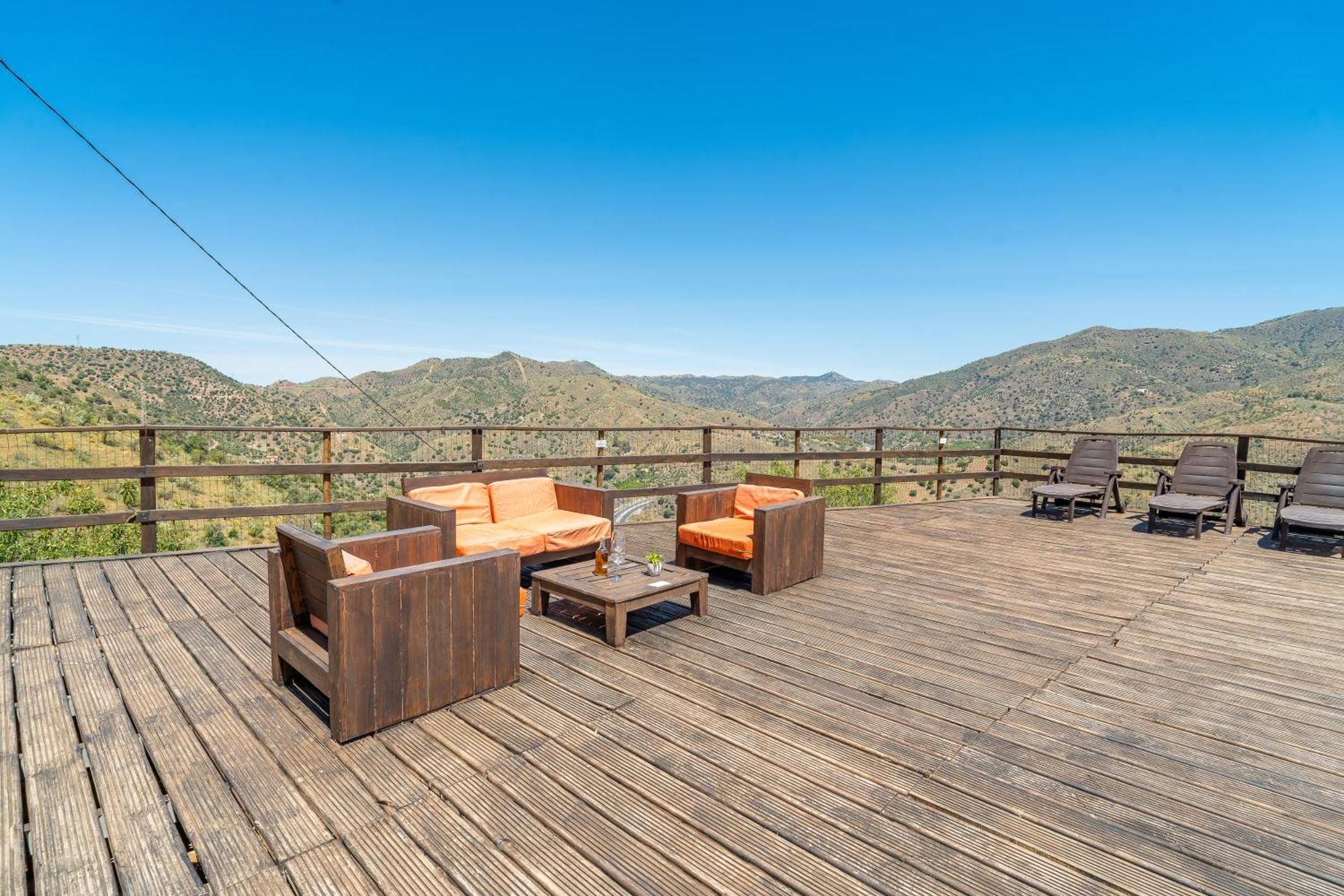 Complejo Rural El Mirador Guest House Малага Екстериор снимка