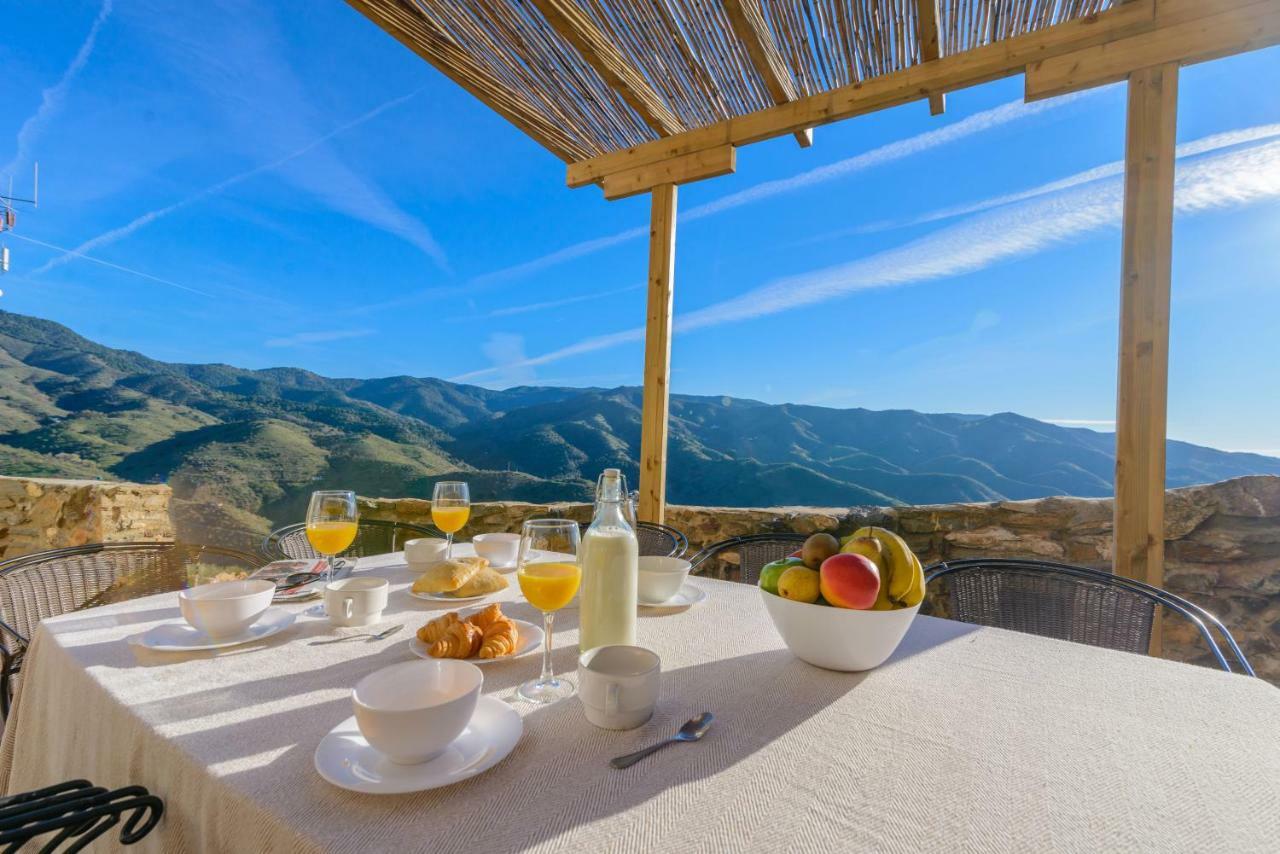 Complejo Rural El Mirador Guest House Малага Екстериор снимка