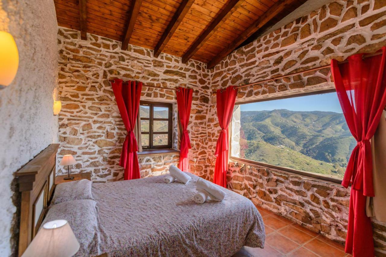 Complejo Rural El Mirador Guest House Малага Екстериор снимка