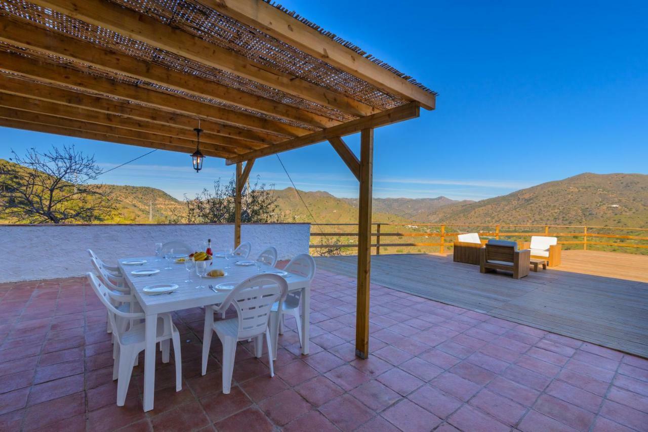 Complejo Rural El Mirador Guest House Малага Екстериор снимка