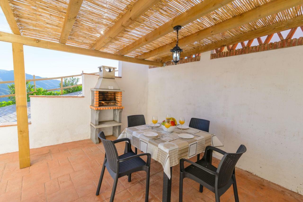 Complejo Rural El Mirador Guest House Малага Екстериор снимка