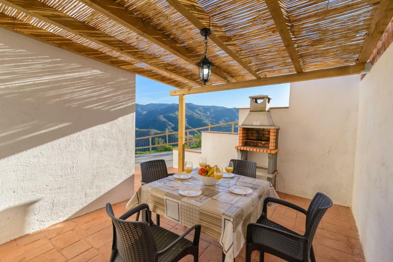 Complejo Rural El Mirador Guest House Малага Екстериор снимка